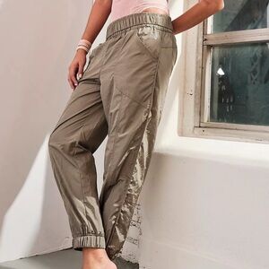 Free People Movement Women’s Small Way Home Nylon High Rise Jogger Athleisure
